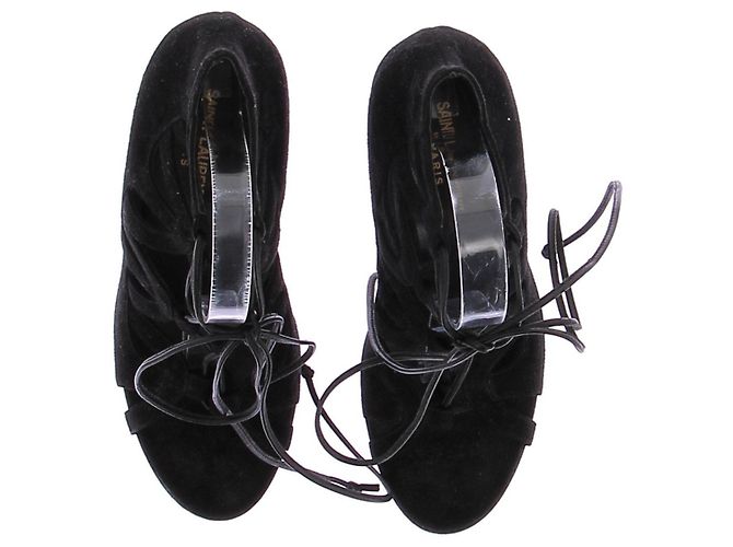 Décolleté Saint Laurent in camoscio nero con lacci - vista 6