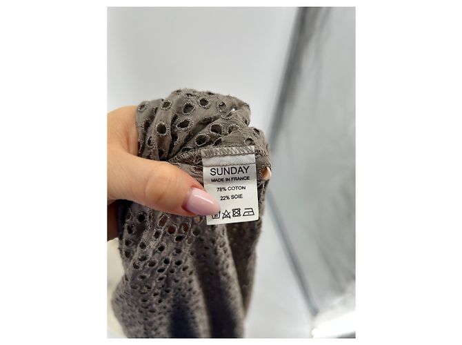 Autre Marque SUNDAY SAINT-TROPEZ Spitzen-Maxikleid Taupe Grau - Ansicht 6
