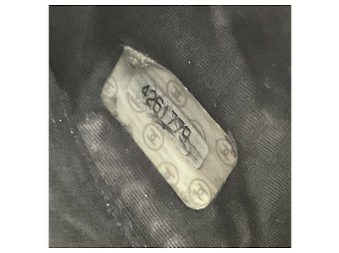 Monedero de piel de ternera granulada negra Chanel Negro - vista 9