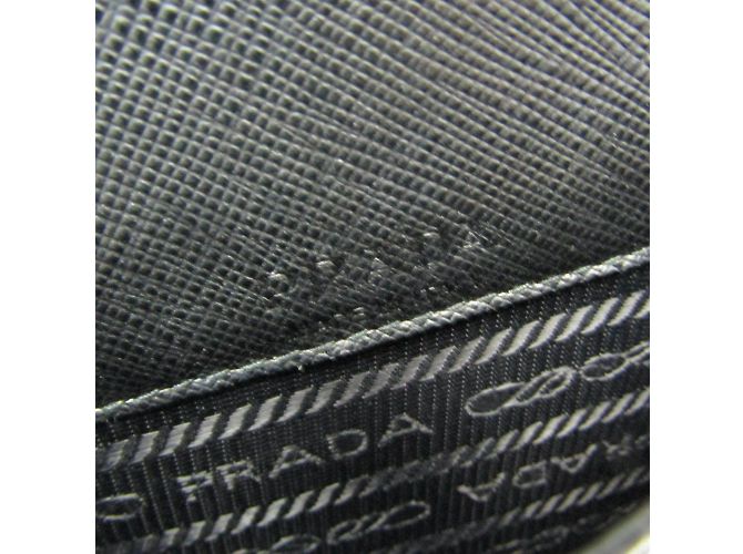 Pochette a spalla camouflage Saffiano di Prada Nero Cachi - vista 13