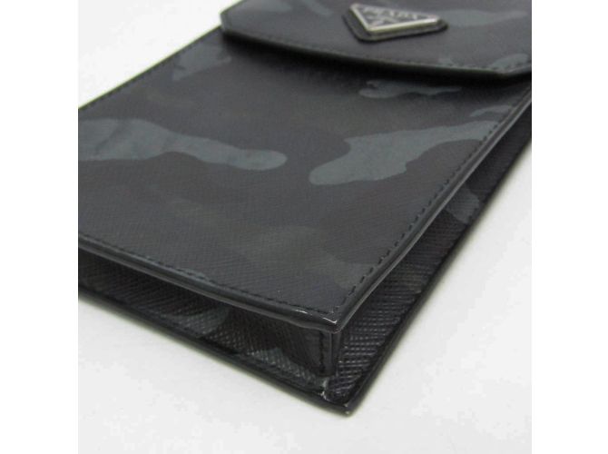 Pochette a spalla camouflage Saffiano di Prada Nero Cachi - vista 5