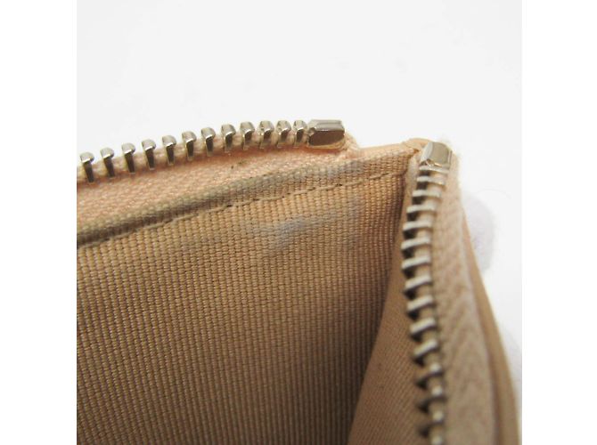 Billetera compacta Chanel Matelassé para tarjetas y monedas Beige - vista 15