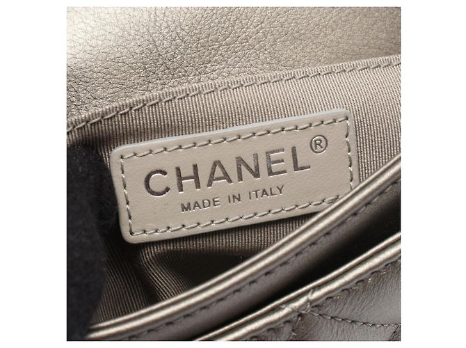 Bolsa de ombro de couro dourado Chanel - vista 5