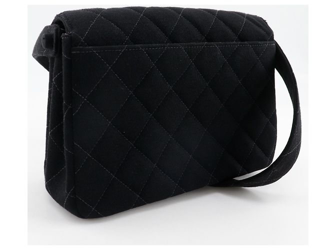 Bolsa de Ombro Matelassé Chanel Preto - vista 3