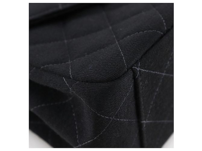 Bolsa de Ombro Matelassé Chanel Preto - vista 4