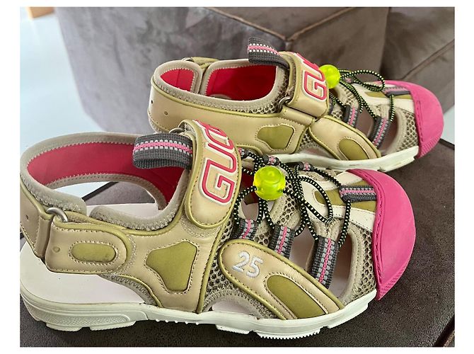 Sandali Gucci in pelle rosa - vista 2