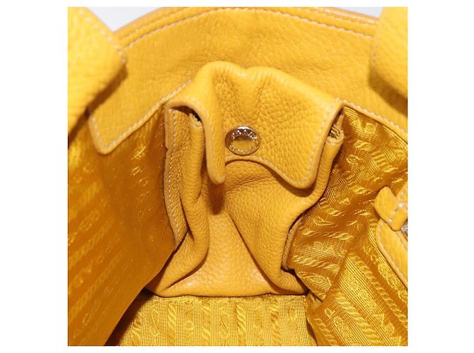 PRADA Handtasche aus Leder Gelb Silber Authentisch 127193 - Ansicht 22