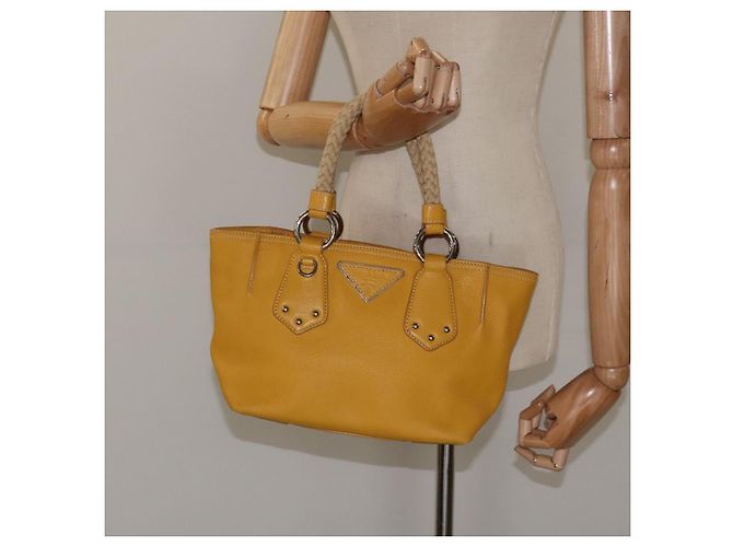 PRADA Handtasche aus Leder Gelb Silber Authentisch 127193 - Ansicht 25
