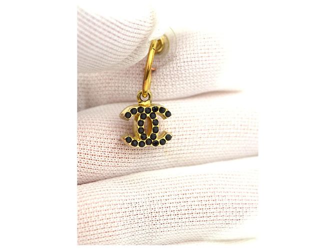 Orecchini Chanel CC dorati con pietra nera Nero D'oro - vista 6