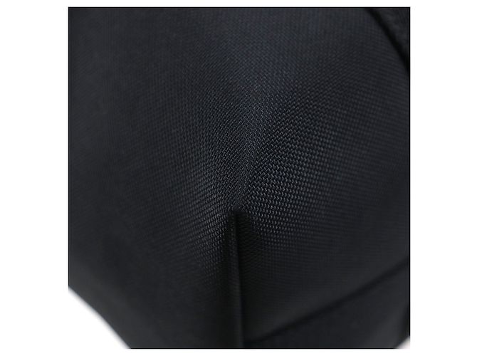 Céline Borsa Tote Verticale Hippo in Nylon da Trekking Celine Nero - vista 5