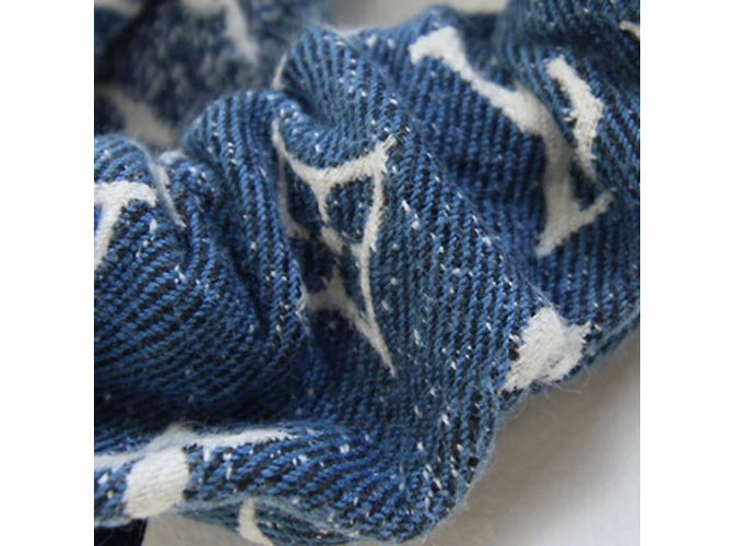 Blauer Scrunchie von Louis Vuitton - Ansicht 5