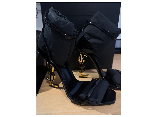 Décolleté Saint Laurent Opyum vernice nero 11 cm - vista 5