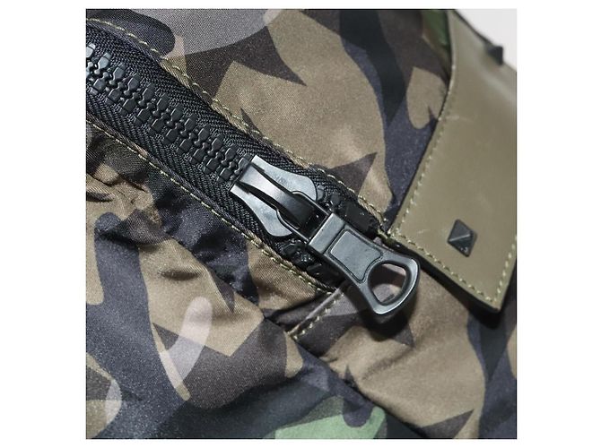 VALENTINO Borsa Boston in nylon camouflage Auth bs26223 - vista 10