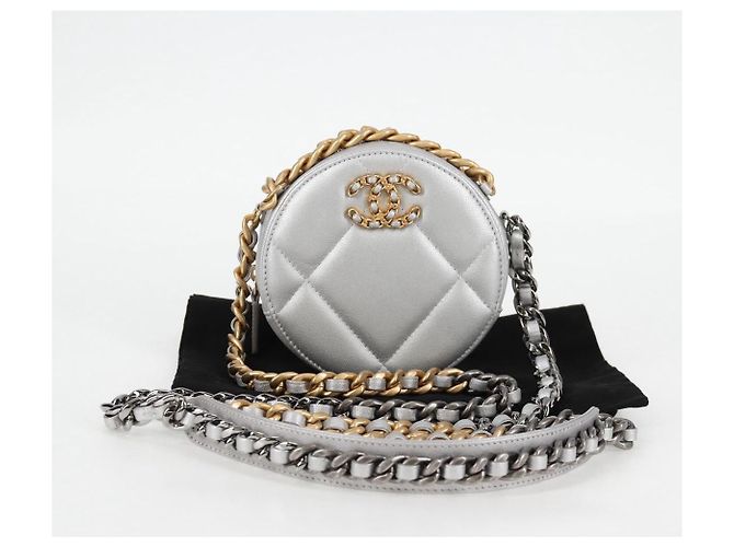 Bolsa de ombro Chanel 19 em couro de cordeiro com corrente dourada e prateada CC Auth fm4698M Prata Dourado - vista 12