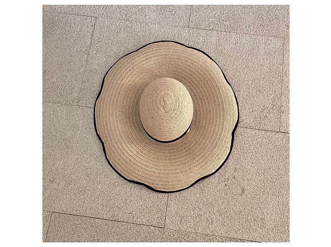 Camelia Chanel Strohhut mit schwarzem Rand, Größe T.S Beige - Ansicht 9