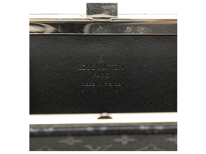 Mini Ange in satin nero Monogram Louis Vuitton - vista 5