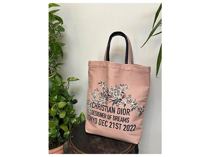 Borsa Christian Dior tote rosa Tokyo 2022 - vista 2