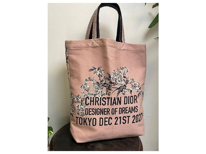 Borsa Christian Dior tote rosa Tokyo 2022 - vista 3