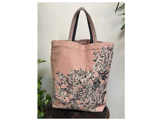 Borsa Christian Dior tote rosa Tokyo 2022 - vista 5