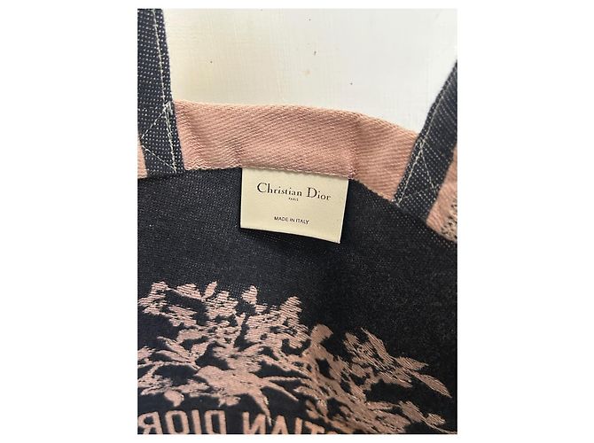 Borsa Christian Dior tote rosa Tokyo 2022 - vista 6
