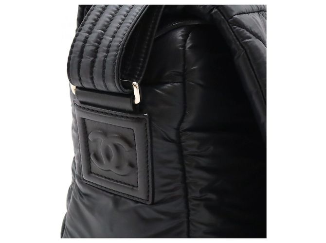 Borsa a spalla in nylon matelassé Coco Cocoon di Chanel Nero - vista 4