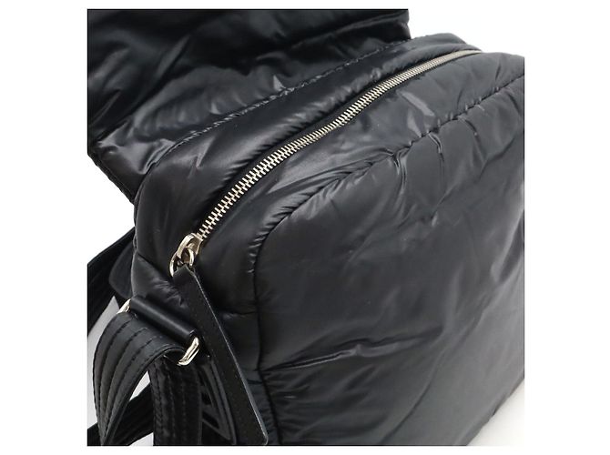 Borsa a spalla in nylon matelassé Coco Cocoon di Chanel Nero - vista 6