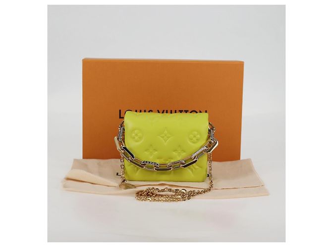 LOUIS VUITTON Monogram Emboss Coussin Borsa Cintura Borsa in Pelle 2way LV Auth 121504SM Giallo - vista 12