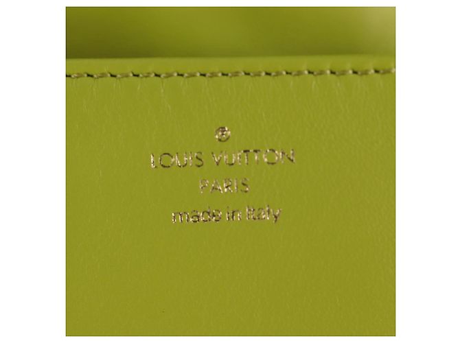 LOUIS VUITTON Monogram Emboss Coussin Borsa Cintura Borsa in Pelle 2way LV Auth 121504SM Giallo - vista 21