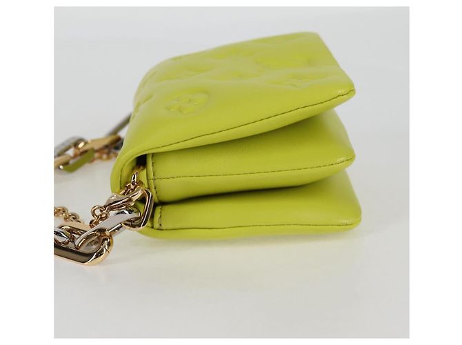 LOUIS VUITTON Monogram Emboss Coussin Borsa Cintura Borsa in Pelle 2way LV Auth 121504SM Giallo - vista 3