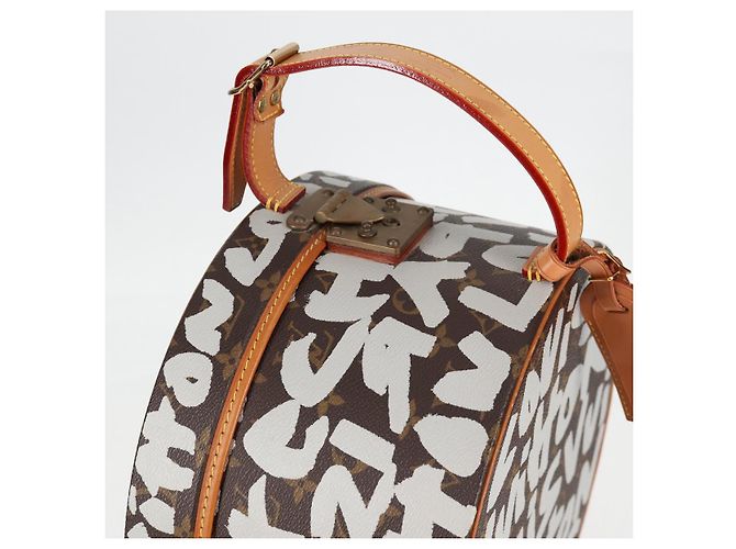 LOUIS VUITTON Monogram Graffiti Boite Shapo Bianco M92186 LV Auth 121505SV Monogramma - vista 6