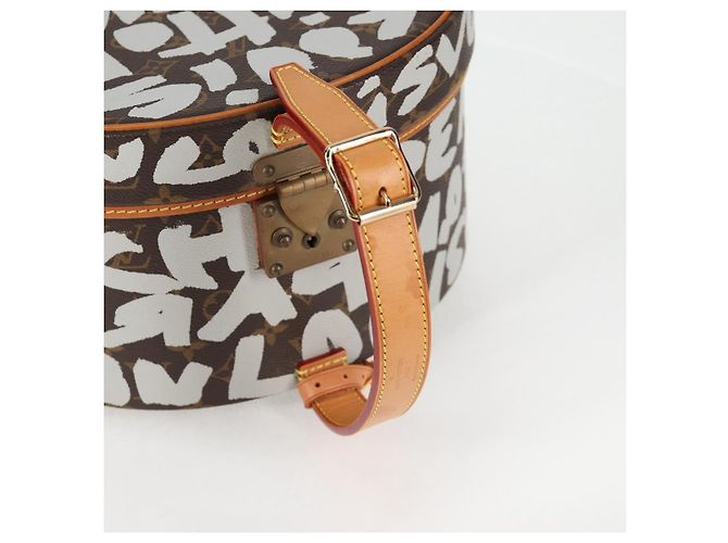 LOUIS VUITTON Monogram Graffiti Boite Shapo Bianco M92186 LV Auth 121505SV Monogramma - vista 7