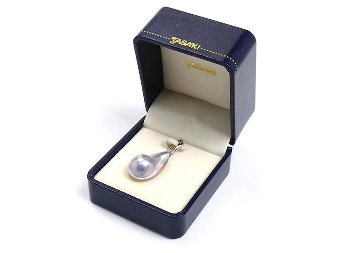 Tasaki Mabe-Perlenanhänger aus Weißgold Au750 - Ansicht 6