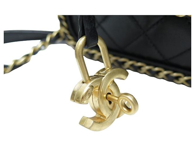 SAC A MAIN CHANEL VANITY LOGO CC CHAINE CUIR NOIR BANDOULIERE BLACK HANBAG - vue 16