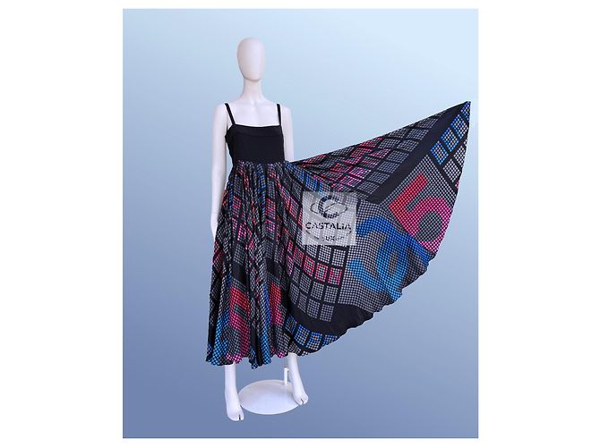 Chanel Vestido Maxi de Seda con Logo CC 40 FR 13K$ Multicolor - vista 6