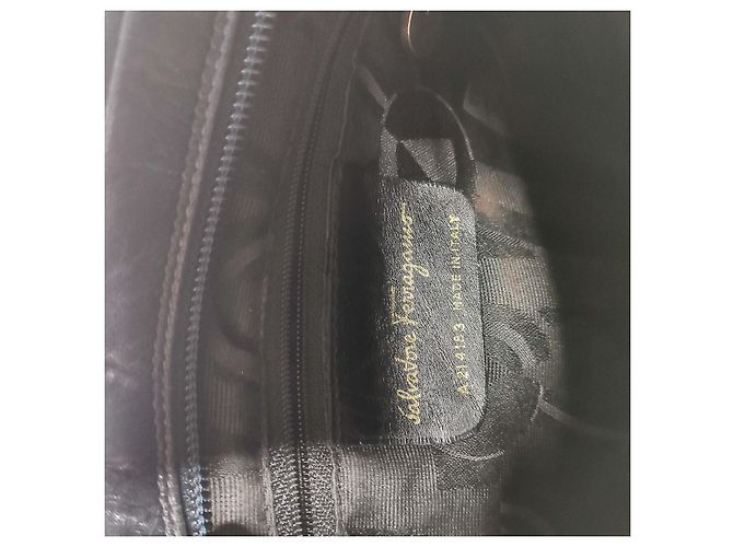 Borsa a mano Salvatore Ferragamo Vara in pelle blu navy - vista 4