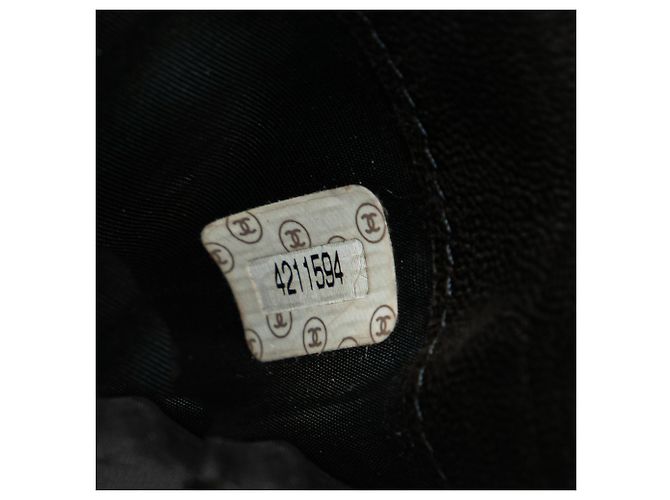 Chanel Schwarze CC Caviar Dreifachbörse - Ansicht 8