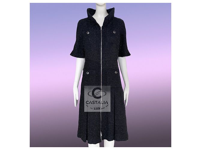 Chanel Futuristisches schwarzes schimmerndes Tweed-Jackenkleid 36 FR - Ansicht 11