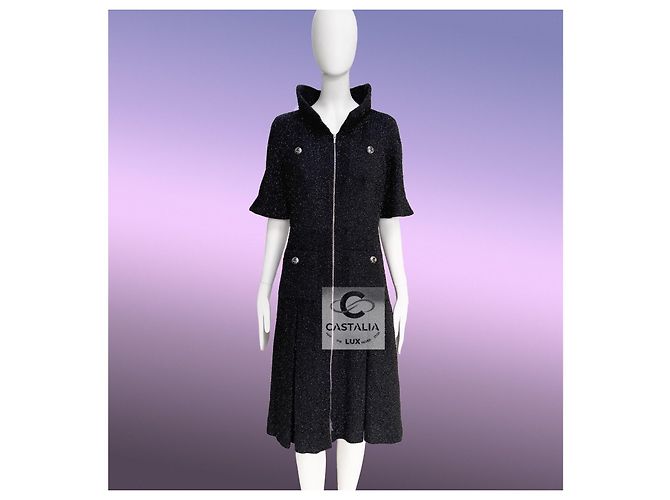 Chanel Futuristisches schwarzes schimmerndes Tweed-Jackenkleid 36 FR - Ansicht 3