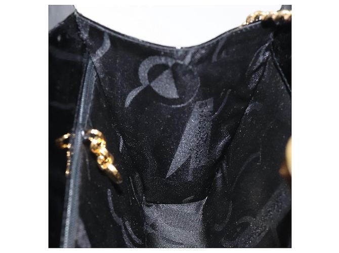 Borsa a spalla Gancini Chain di Salvatore Ferragamo in vernice nera e oro Auth 128138 Nero D'oro - vista 20