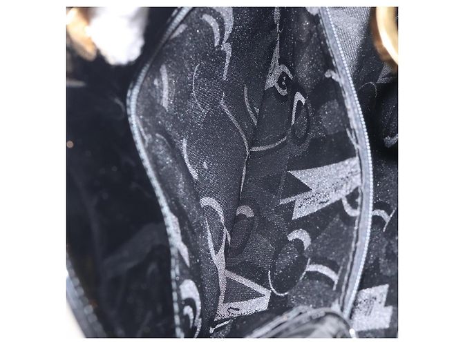 Borsa a spalla Gancini Chain di Salvatore Ferragamo in vernice nera e oro Auth 128138 Nero D'oro - vista 21