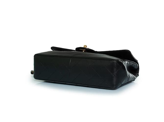 Chanel, borsa a tracolla classica in nero - vista 4