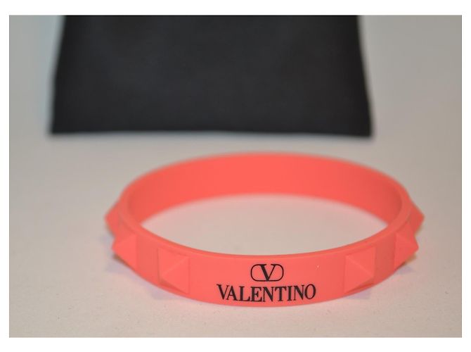 Bracciale Valentino Garavani in silicone rosa - vista 3