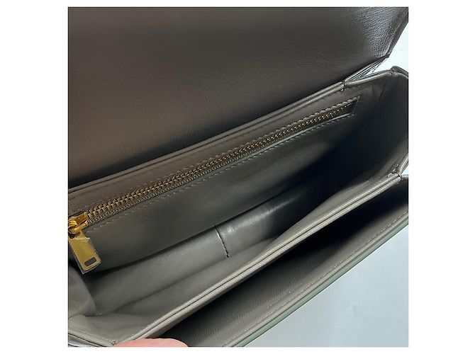 Bolsa Céline Triomphe Teen de couro cinza - vista 8