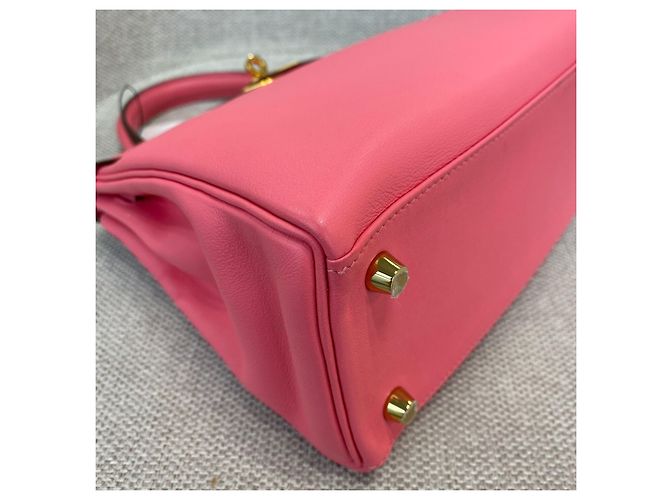 Bolsa Hermès Kelly 25 em couro Swift Rosa - vista 5