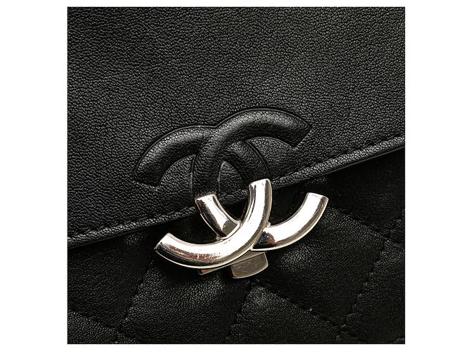 Chanel Nero Piccola Borsa in Pelle di Capra Trapuntata CC - vista 7