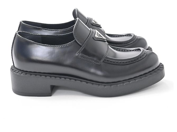 Mocassini a piattaforma in pelle nera Prada spazzolata Nero - vista 10