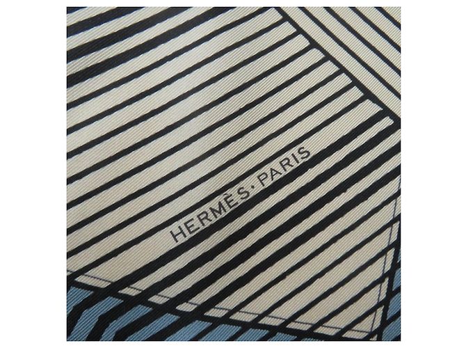 Hermès Foulard in seta Hermes Jeu des Omnibus et Dames Blu Multicolore - vista 8