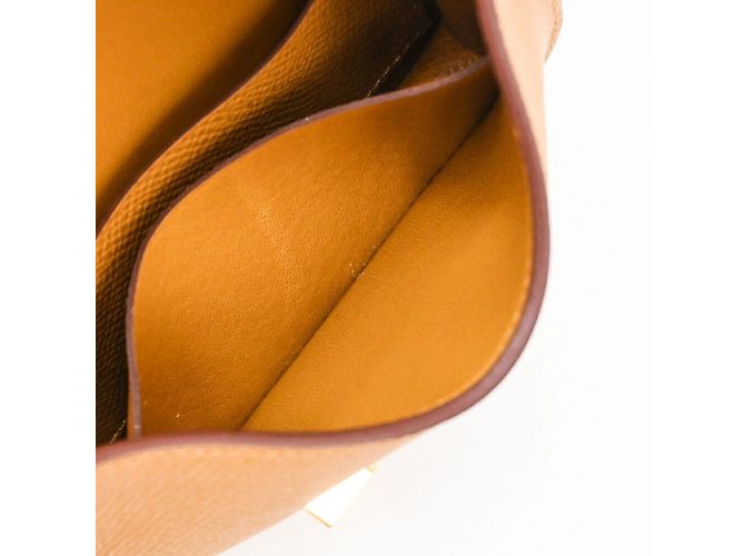 Billetera compacta de cuero Epsom Constance de Hermès Castaño - vista 12