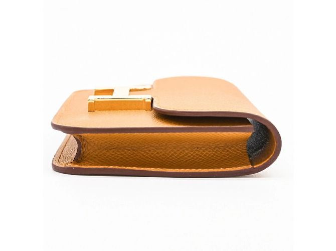 Billetera compacta de cuero Epsom Constance de Hermès Castaño - vista 4