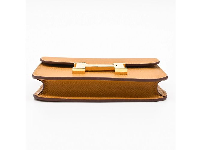 Billetera compacta de cuero Epsom Constance de Hermès Castaño - vista 5